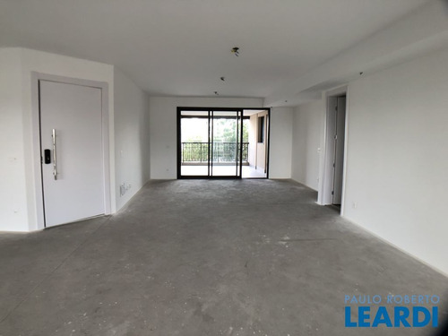 Imagem 8 de 11 de Apartamento - Alphaville - Sp - 668900