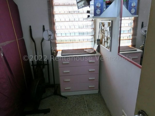 Imagen 8 de 13 de Apto En Venta 22-19330 Daisbelis Tarazona 0424-2925931