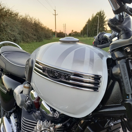 Triumph Bonneville T120 Diamond