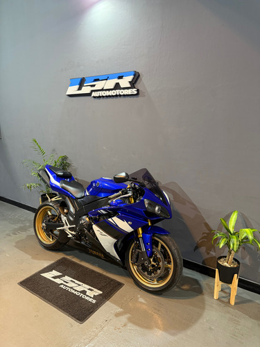 Yamaha-r1