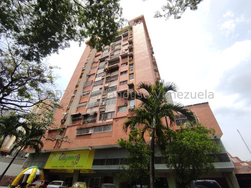 Aup Penthouse En Venta Urb Andres Bello- Maracay Cod 23-16063