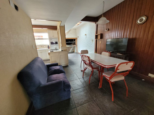 Venta Casa Tipo Chalet Centrica En Comodoro Rivadavia
