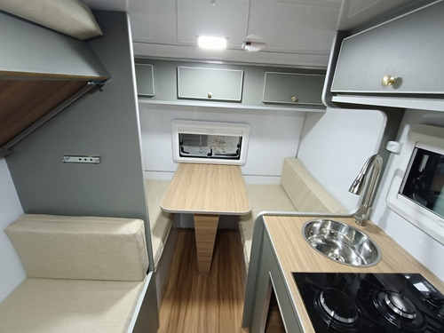 Trailer Home Para 4 Pessoas Modelo 320 C/ Cozinha E Banheiro