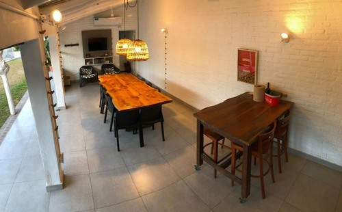 Venta - Casa 3dorm + Depto - Patio Y Pileta