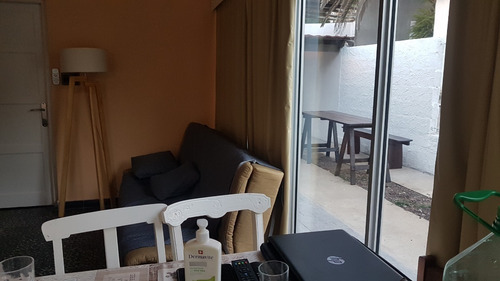 Imagen 5 de 21 de Casa En Piriapolis Para 6 Con Aire Acondicionado Baño A Nuevo, Parrillero Techado Iluminado, A 1 Cuadra De La Rambla Cerca Del Puerto