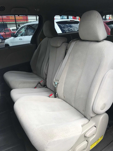 Imagen 11 de 13 de Toyota Sienna 2014 3.5 Xle Mt