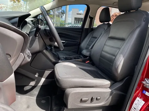 Ford Escape 2.0 TITANIUM AT 4X2