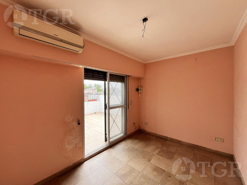 Casa Multifamiliar En Valentín Alsina