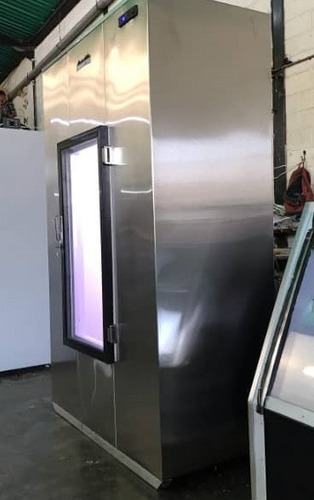 Imagen 3 de 3 de Cava Hielera Económica 85 Bolsas Nueva