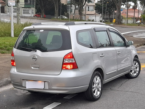 Imagem 7 de 15 de Nissan Grand Livina 1.8 Aut. 2014 7 Lug. Excelente Estado