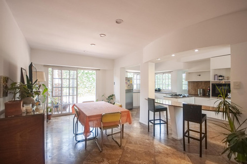 Casa De 5 Ambientes Con Pileta Y Jardín - Haedo