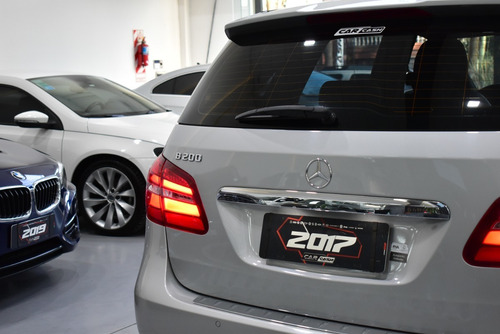 Imagen 7 de 11 de Mercedes Benz Clase B B200 1.6 Edition At 2017 - Car Cash
