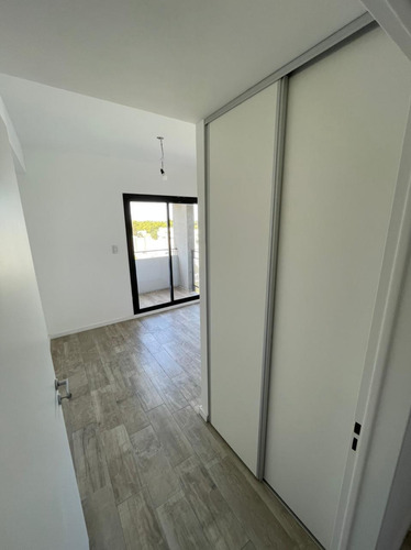 Imagen 6 de 14 de Excelente 3 Ambientes En Venta En Pleno Centro De Banfield.