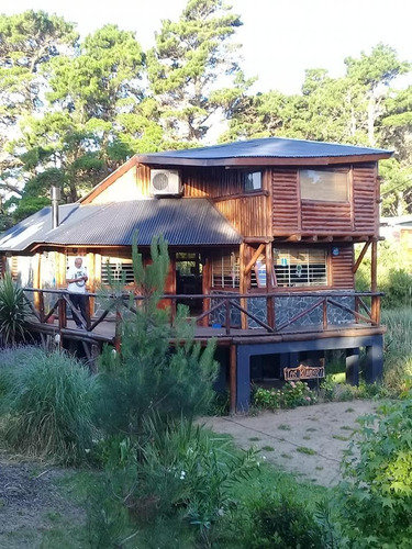 Imagen 28 de 29 de Mar Azul - Retasada !!! Confortable Cabaña De Tres Ambientes Construida En Piedra Y Madera.