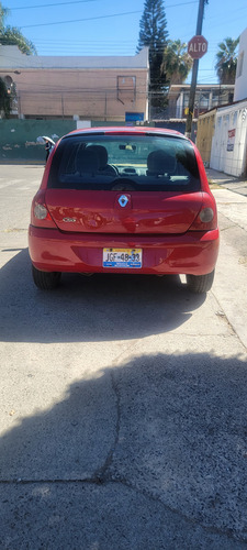 Auto Compacto, Bonito Para Su Año Y No Se A Dejado Caer