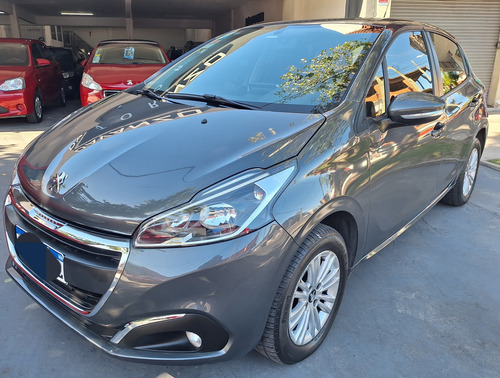 Peugeot 208 Allure Pack