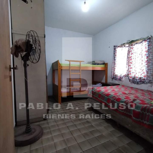 Quinta Con Quincho Y Piscina, Casa 4 Ambientes Y Casa De Caseros. Pontevedra, Merlo. Zona Oeste. Buenos Aires