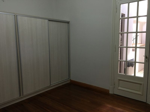 Casa En Venta En Mataderos Residencial