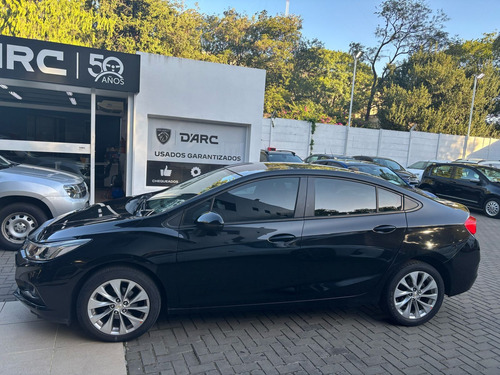 Chevrolet Cruze II 1.4 Sedan Lt