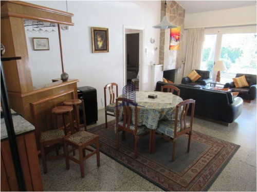 Casa En Venta,mansa,3 Dormitorios Y Dependencia De Servicio - Ref: 737