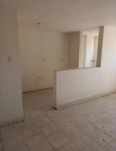 Imagen 6 de 9 de Venta De Apartamento Paraparal Los Guayos Cod. 143113