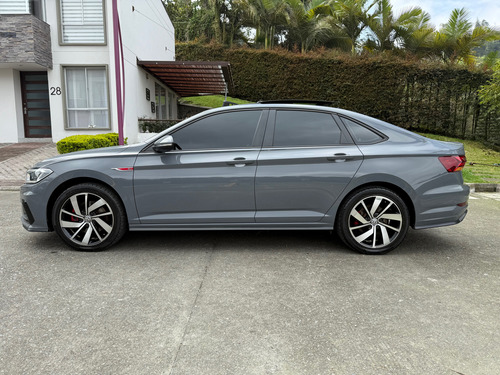 Volkswagen Jetta Vi 2.0 Gli