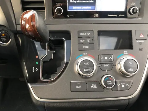 Toyota Sienna 3.5 Limited At