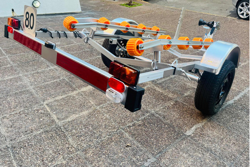 Imagen 21 de 24 de Trailer Moto De Agua