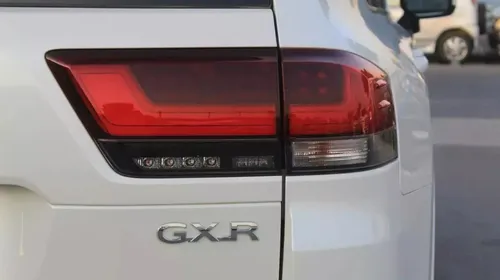 Toyota Land Cruiser Lc300 Gx.r 2025
