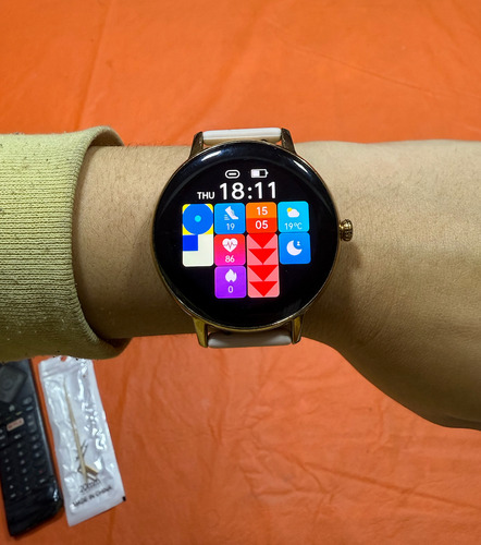 Smartwatch Into Sweet Watches Reloj Inteligente Dorado (Usado)