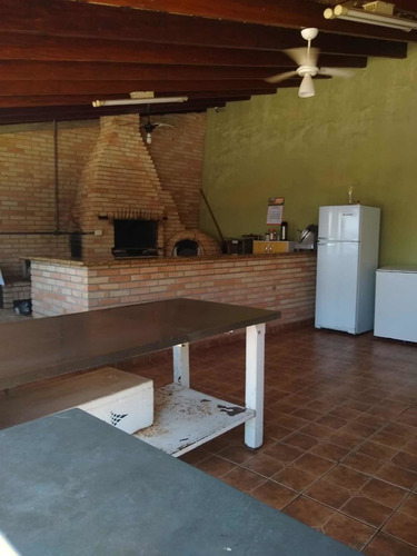 Aluga-se Chácara Em Itupeva