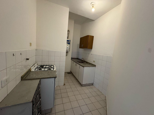 Departamento Con Terraza. 1 Dorm. B°nueva Córdoba. Obispo Oro Al 300