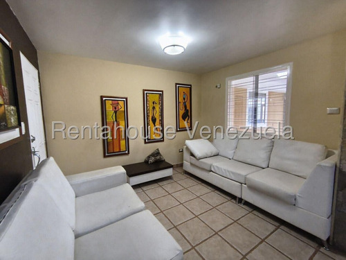 Exclusiva Casa Quinta De Lujo En Alquiler En La Mantuana Turmero Terraza Jacuzzi Sauna Parrilla Estef 25-17350