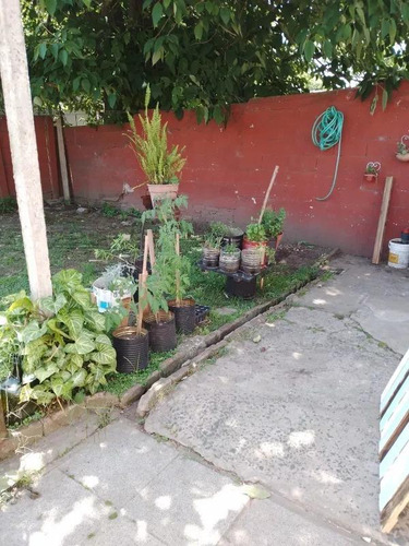 Casa En Venta - 2 Dormitorios 1 Baño - Cochera - 350mts2 - Almirante Brown