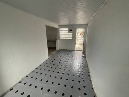 Venta De Padron Con Cuatro Casas En La Teja.