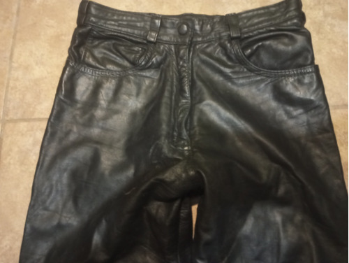 Pantalón De Cuero Negro