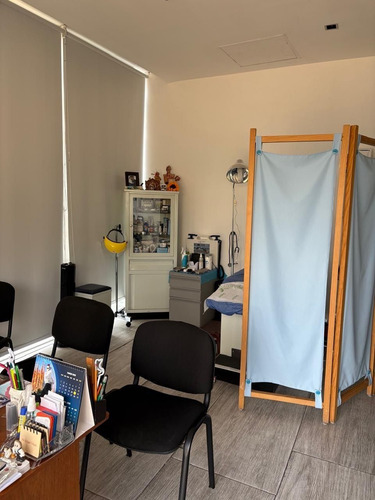 Renta De Oficinas, Consultorios Por Separado O Piso Completo En Alto Esmeralda