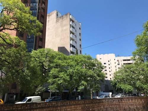 Departamento En Venta De 3 Dormitorios En Barrio Guemes