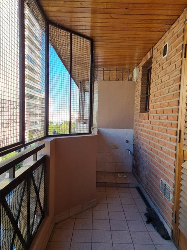Departamento En Alquiler Con Espacio Guarda Coche - Wilde