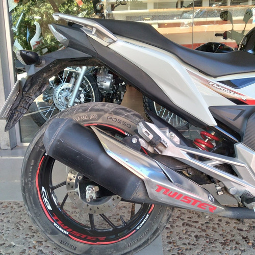 Imagen 14 de 16 de Honda Cb Twister 250 Negra - Consulta Financiación -