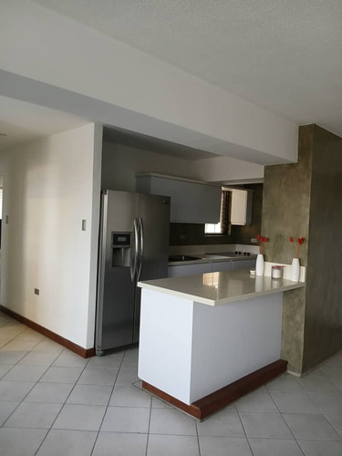 Vendo  Apartamento Ubicado En Res Altos Del Mirador Vía Guataparo Urb Los Mangos Valencia Edo Carabobo 