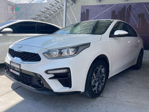 Imagen 2 de 15 de Kia Forte Sedan 2021 4p Ex L4/2.0 Aut