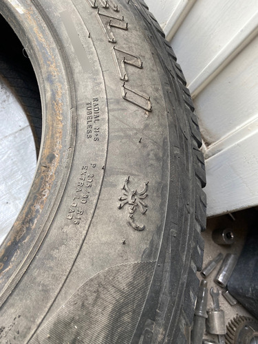 Llanta Gallito Pirelli Scorpio 205/80/r16 A5 (Usado)