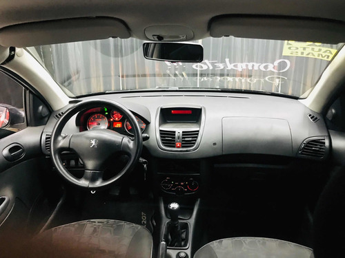 Imagem 7 de 8 de Peugeot 207 2010 1.4 Xr Flex 5p