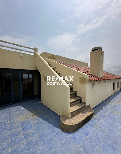 Remax Costa Azul Vende Apartamento Vista Al Mar Edificio Playa Colorada