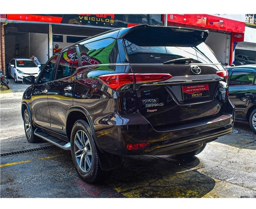 Imagem 6 de 15 de Toyota Hilux Sw4 2.8 Srx 4x4 7 Lugares 16v Turbo Intercooler