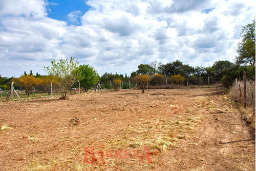 Lote Muy Amplio 2494 M2 Piedra Blanca Abajo