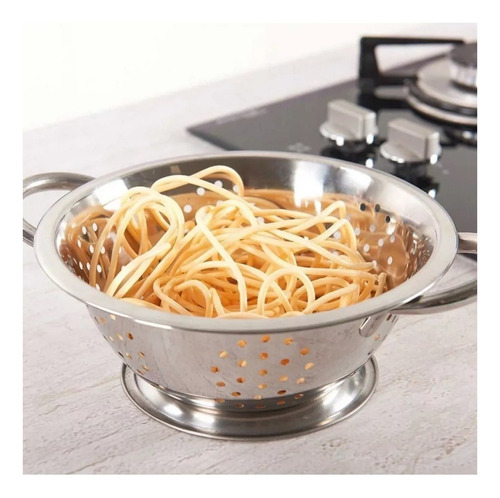 Escorredor Macarrão Massa Inox Utensílio De Cozinha Com Alça Cor Prateado