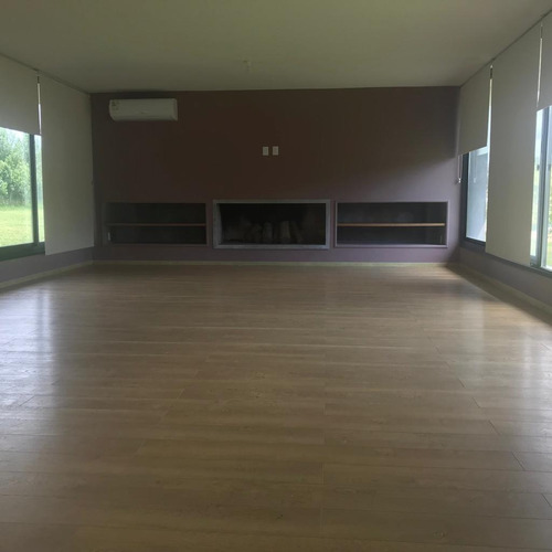 Imagen 3 de 27 de Casa En Venta Ambientes Amplios, 3 Dormitorios + Servicio. 310 M2 + Terreno. Vale La Pena Coordinar Visita!