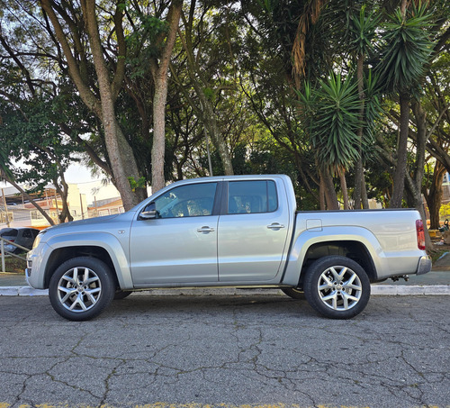 Volkswagen Amarok 3.0 Highline Cab. Dupla V6 4x4 Aut. 4p 8 marchas
